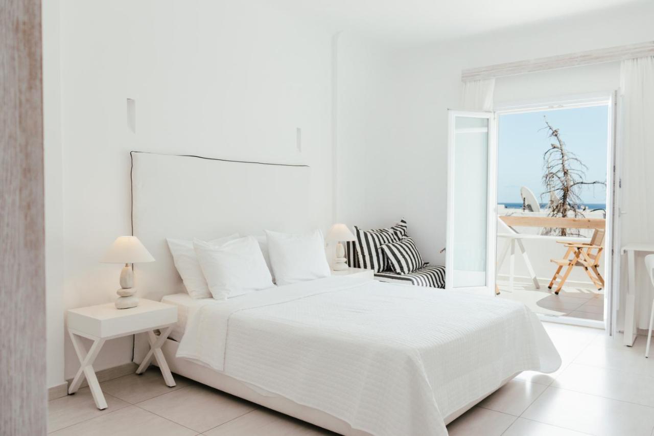 Cavo Bianco Boutique Hotel & Spa Kamari  Exterior photo