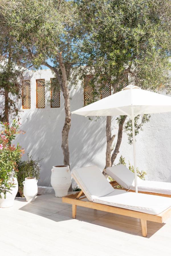 Cavo Bianco Boutique Hotel & Spa Kamari  Exterior photo