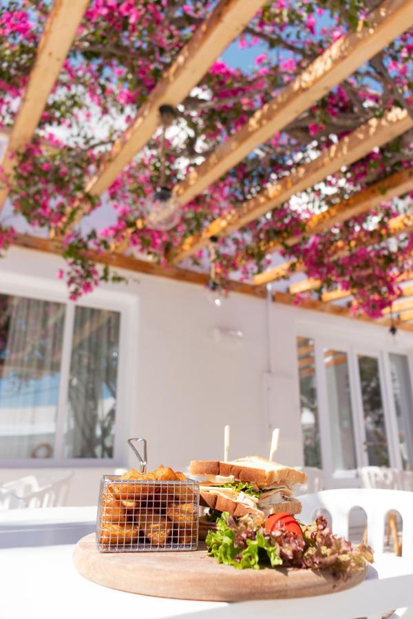 Cavo Bianco Boutique Hotel & Spa Kamari  Exterior photo