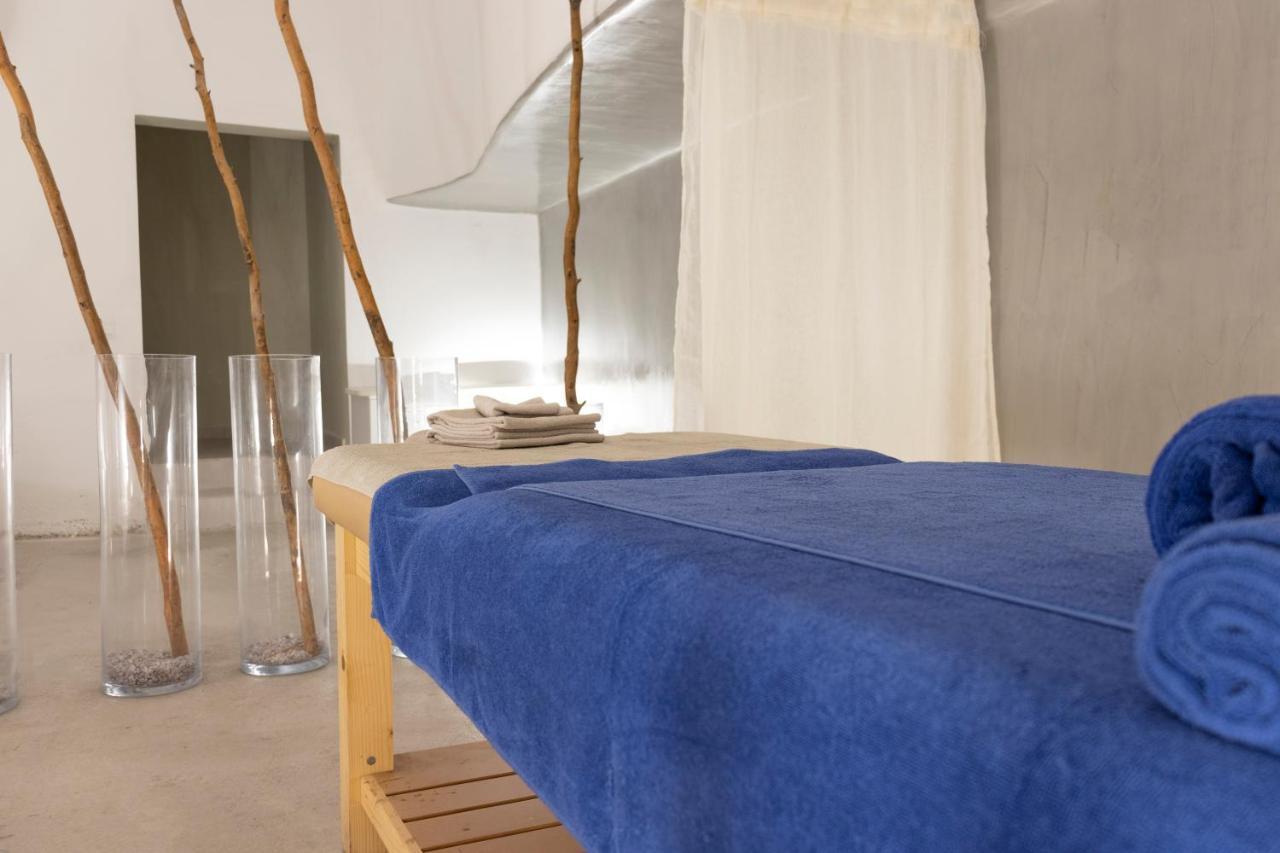 Cavo Bianco Boutique Hotel & Spa Kamari  Exterior photo