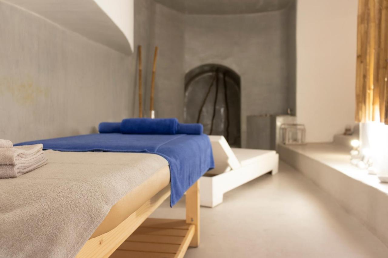 Cavo Bianco Boutique Hotel & Spa Kamari  Exterior photo